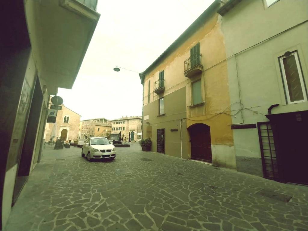 appartamento in vendita a Terni in zona Centro Città