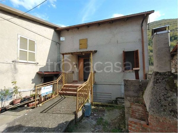 appartamento in vendita a Terni in zona Appecano