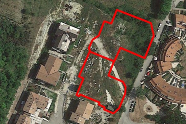 terreno edificabile in vendita a Terni in zona Piediluco