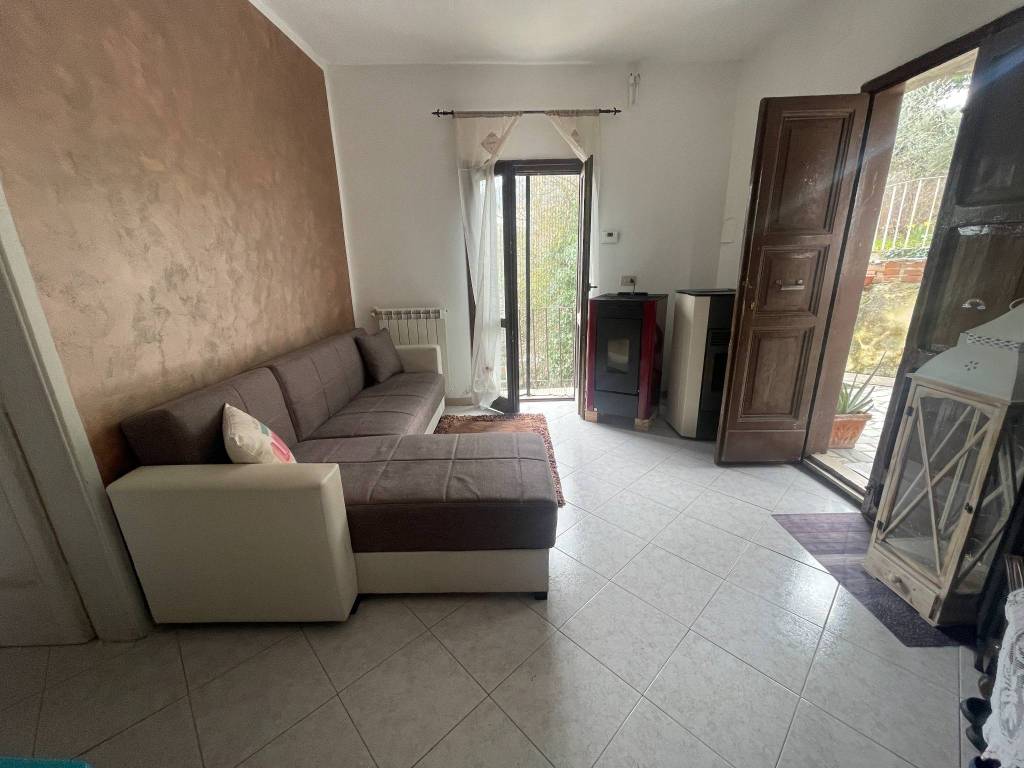 appartamento in vendita a Terni in zona Marmore