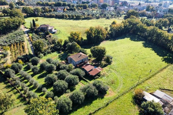 casa indipendente in vendita a Terni in zona Gabelletta