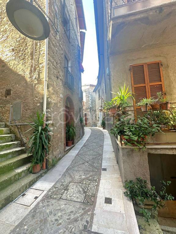 appartamento in vendita a Terni in zona Collestatte