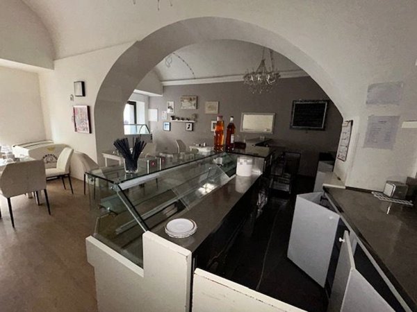 locale commerciale in vendita a Terni in zona Centro Città