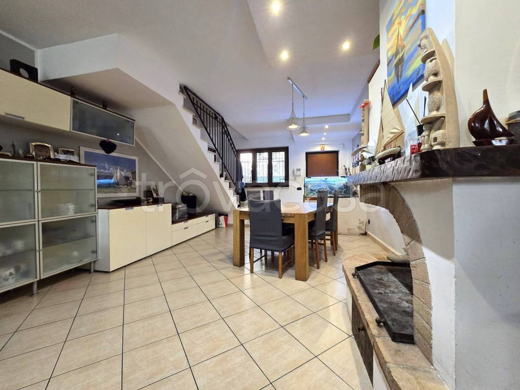 casa indipendente in vendita a Terni in zona Rivo