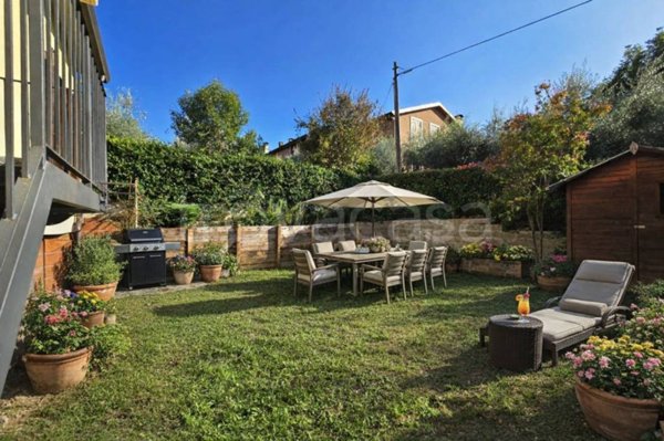 casa indipendente in vendita a Terni in zona Rivo