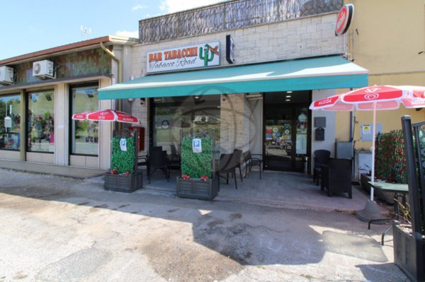 negozio in vendita a Terni in zona Gabelletta