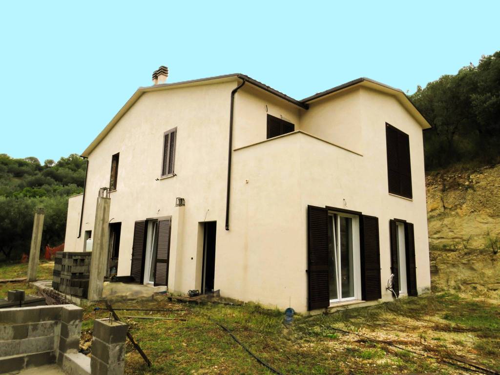 casa indipendente in vendita a Terni in zona Vocabolo Valenza