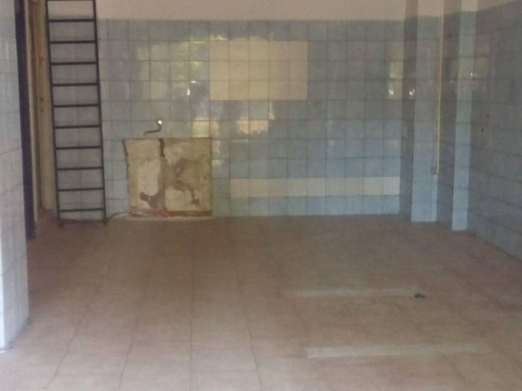 negozio in vendita a Terni in zona Centro Città