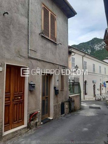 appartamento in vendita a Terni in zona Papigno