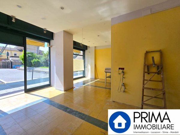 locale commerciale in vendita a Terni in zona Centro Città