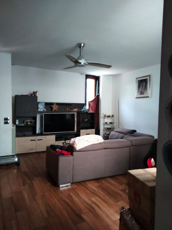 casa indipendente in vendita a Terni