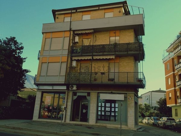 appartamento in vendita a Terni in zona Rivo