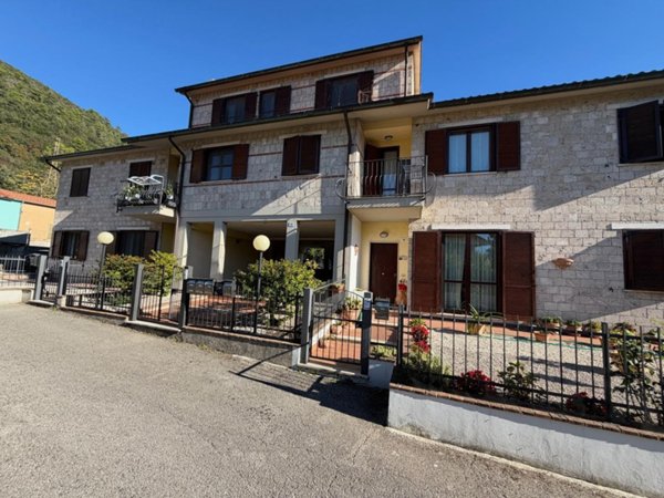 appartamento in vendita a Terni in zona Marmore