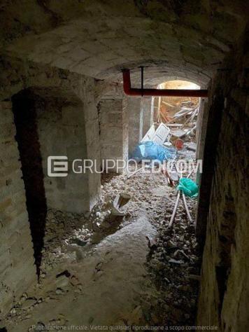 locale commerciale in vendita a Terni