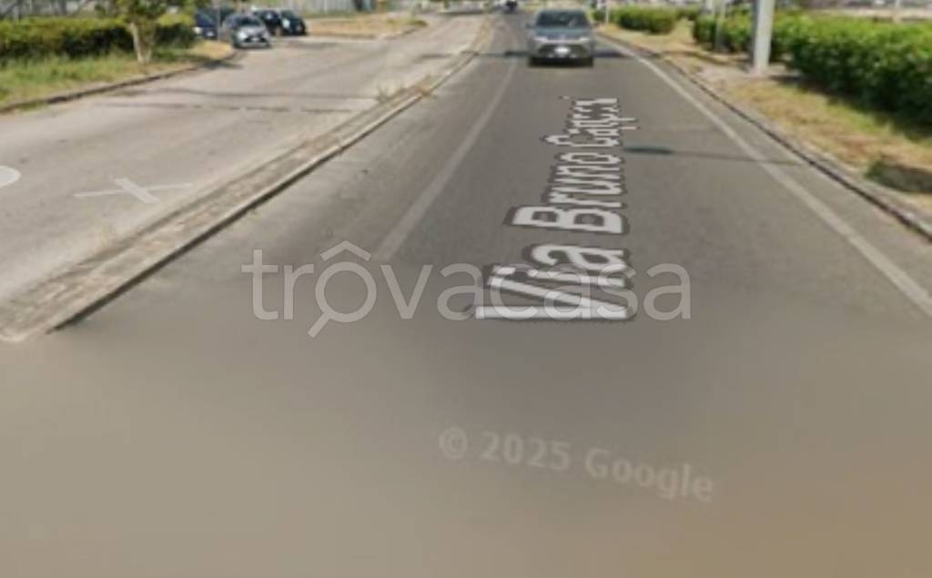 locale commerciale in vendita a Terni