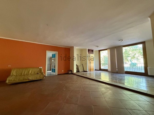 casa indipendente in vendita a Terni in zona Centro Città