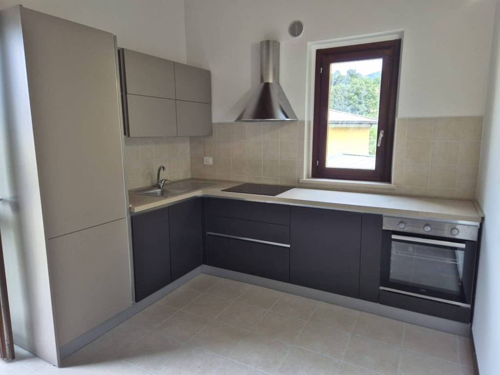 appartamento in vendita a Terni in zona Piedimonte