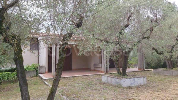 casa indipendente in vendita a Terni in zona Collescipoli