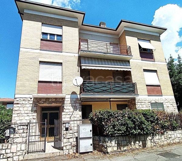appartamento in vendita a Terni in zona Rivo