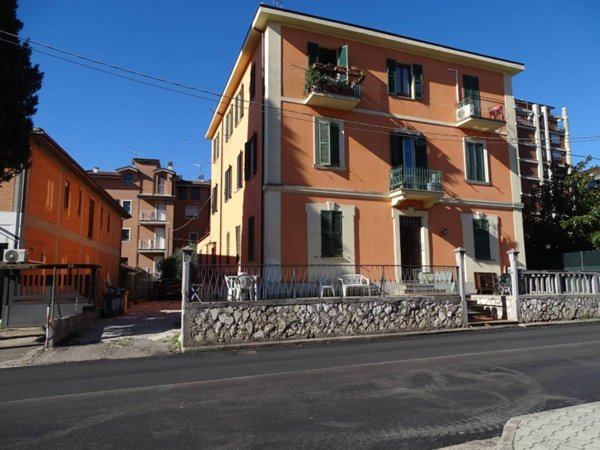 appartamento in vendita a Terni in zona Rivo