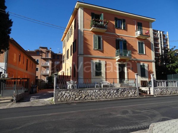 appartamento in vendita a Terni in zona Rivo