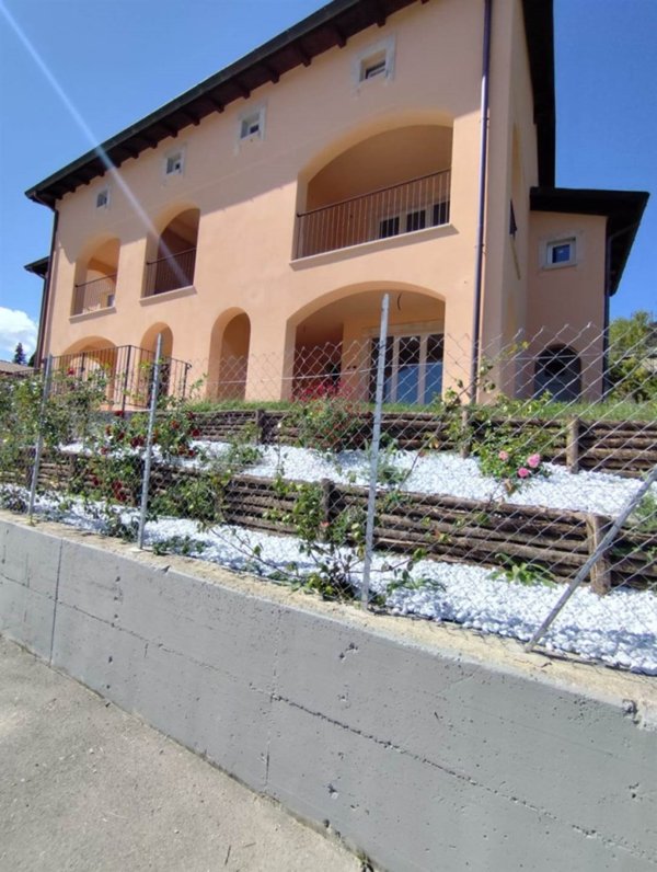 appartamento in vendita a Terni in zona Piediluco