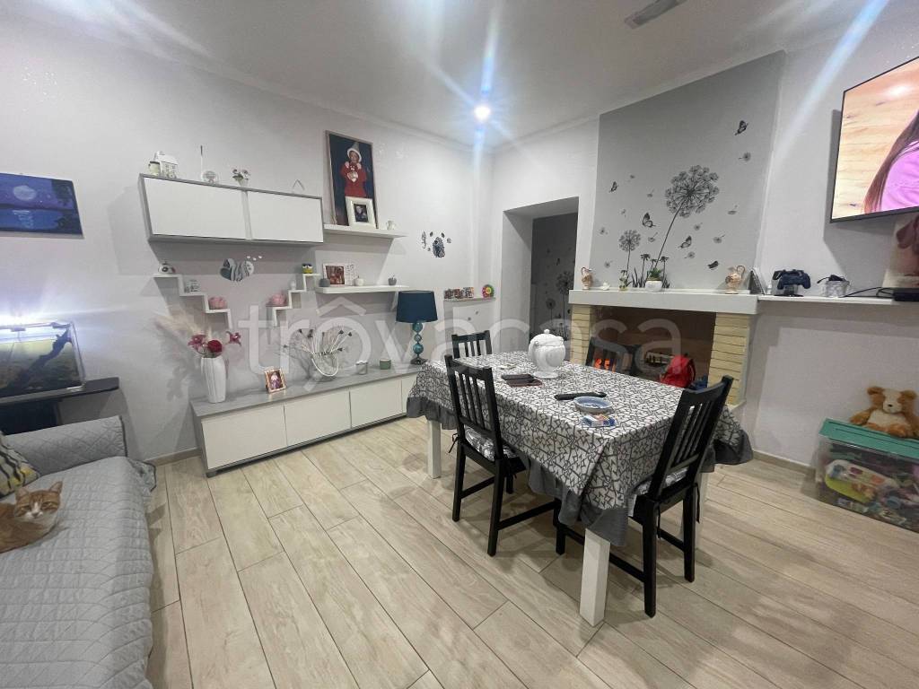 casa indipendente in vendita a Terni