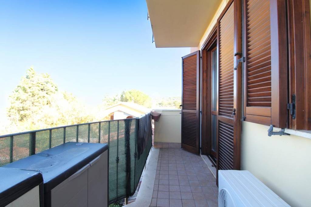 appartamento in vendita a Terni in zona Collescipoli