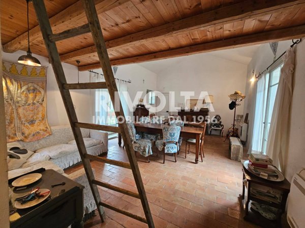 casa indipendente in vendita a Terni in zona Centro Città