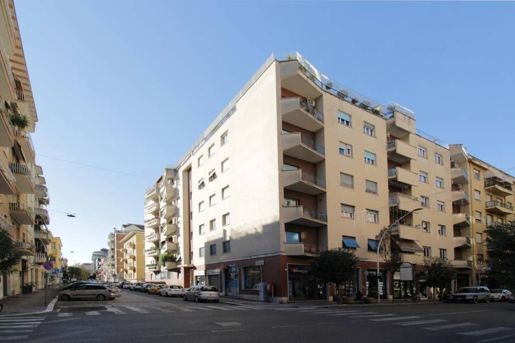 negozio in vendita a Terni in zona Centro Città