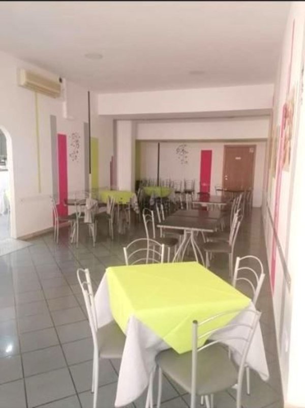 locale commerciale in vendita a Terni in zona Centro Città