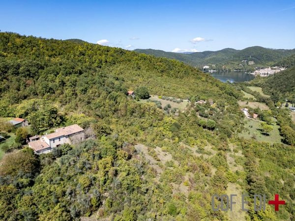 casale in vendita a Terni in zona Piediluco