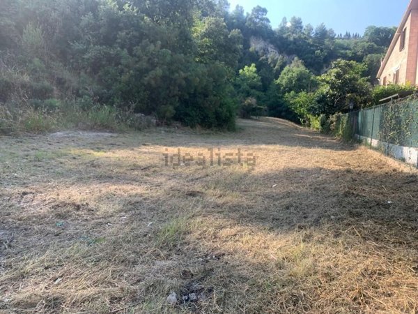 casa indipendente in vendita a Terni in zona Marmore