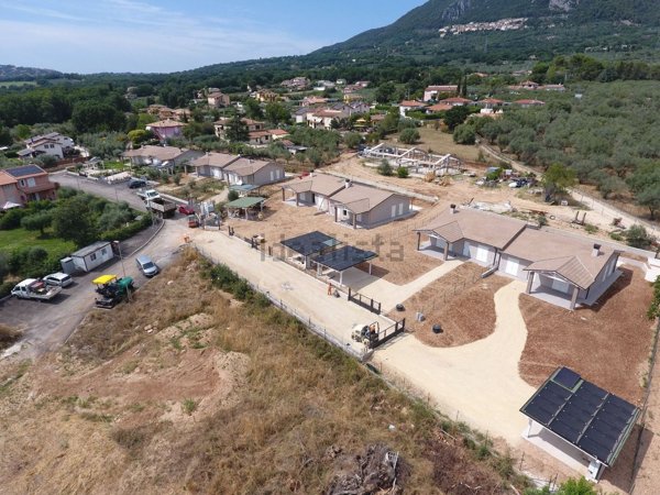 casa indipendente in vendita a Terni in zona Gabelletta