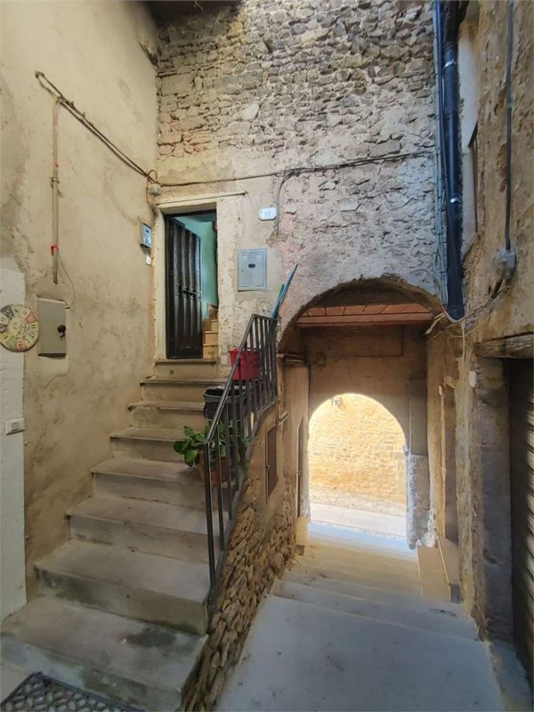 appartamento in vendita a Terni in zona Collestatte