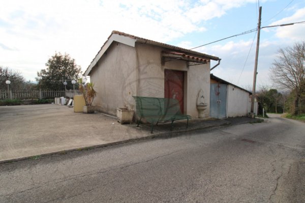 casa indipendente in vendita a Terni in zona Collescipoli