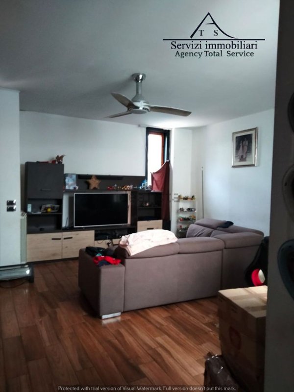 casa indipendente in vendita a Terni