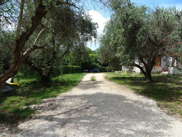 casa indipendente in vendita a Terni