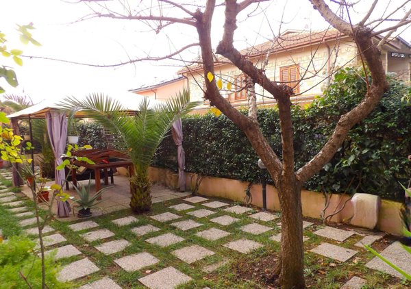 casa indipendente in vendita a Terni in zona Gabelletta