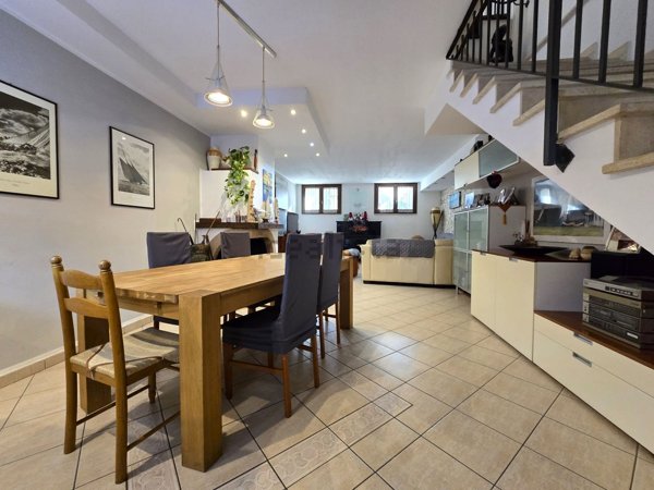 casa indipendente in vendita a Terni in zona Rivo