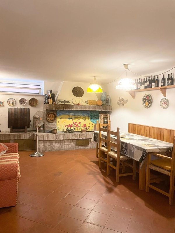 casa indipendente in vendita a Terni