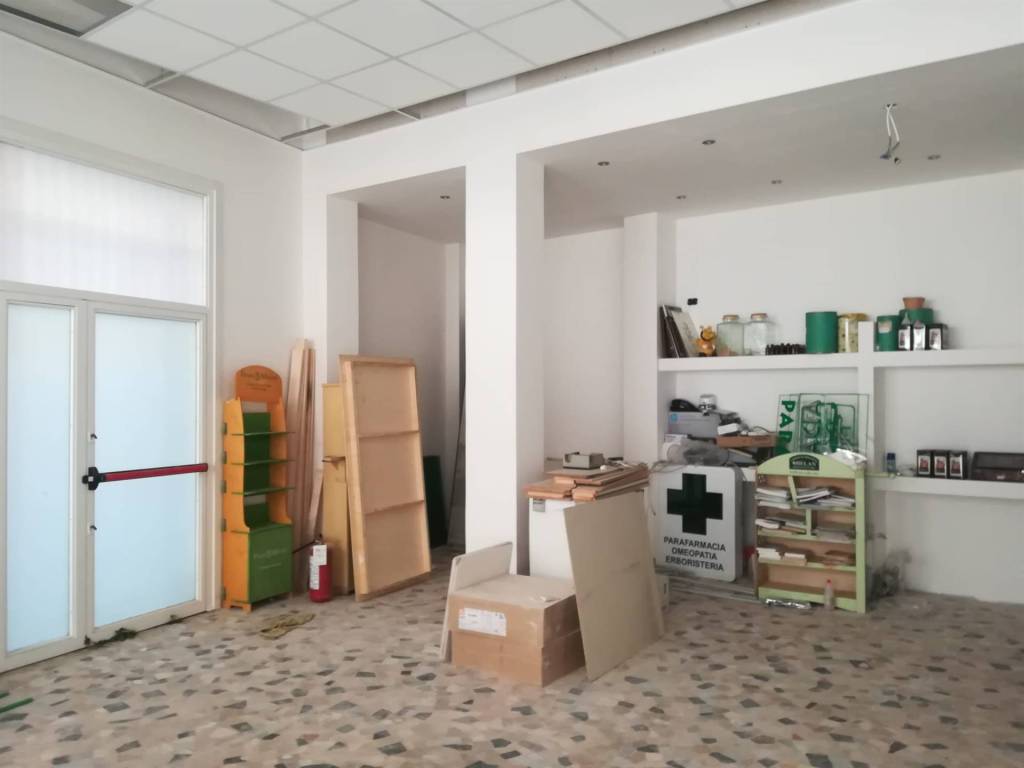 negozio in vendita a Terni in zona Centro Città