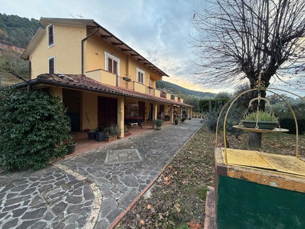 casa indipendente in vendita a Terni in zona Vocabolo Valenza