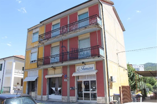 appartamento in vendita a Terni in zona Vocabolo Valenza