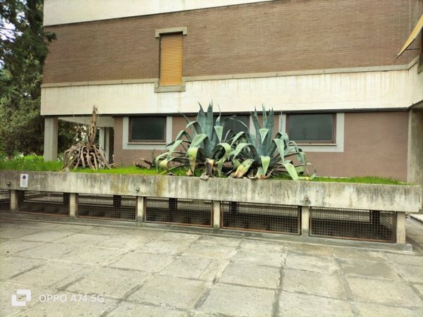 locale di sgombero in vendita a Terni in zona Centro Città