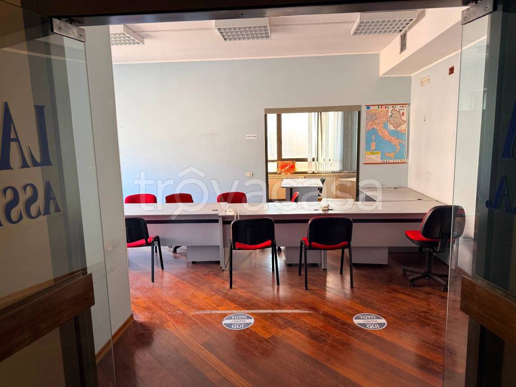 ufficio in vendita a Terni in zona Rivo