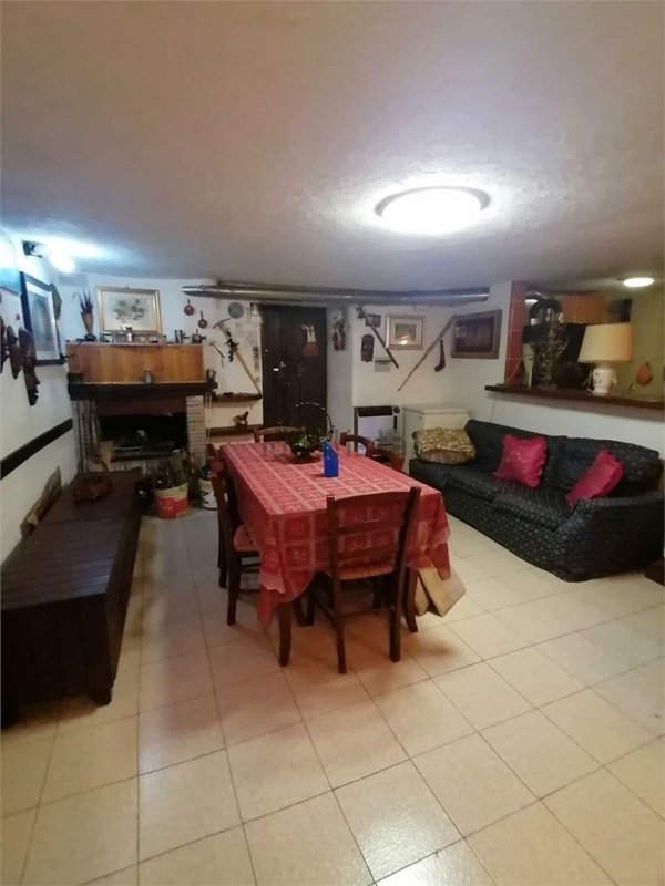 appartamento in vendita a Terni in zona Marmore