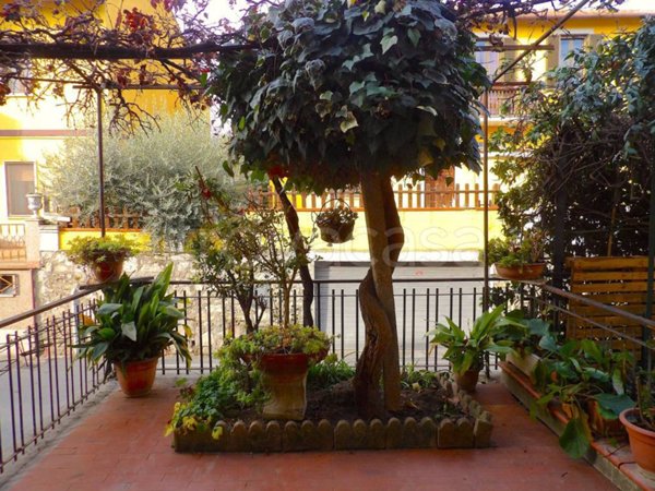 casa indipendente in vendita a Terni in zona Trevi