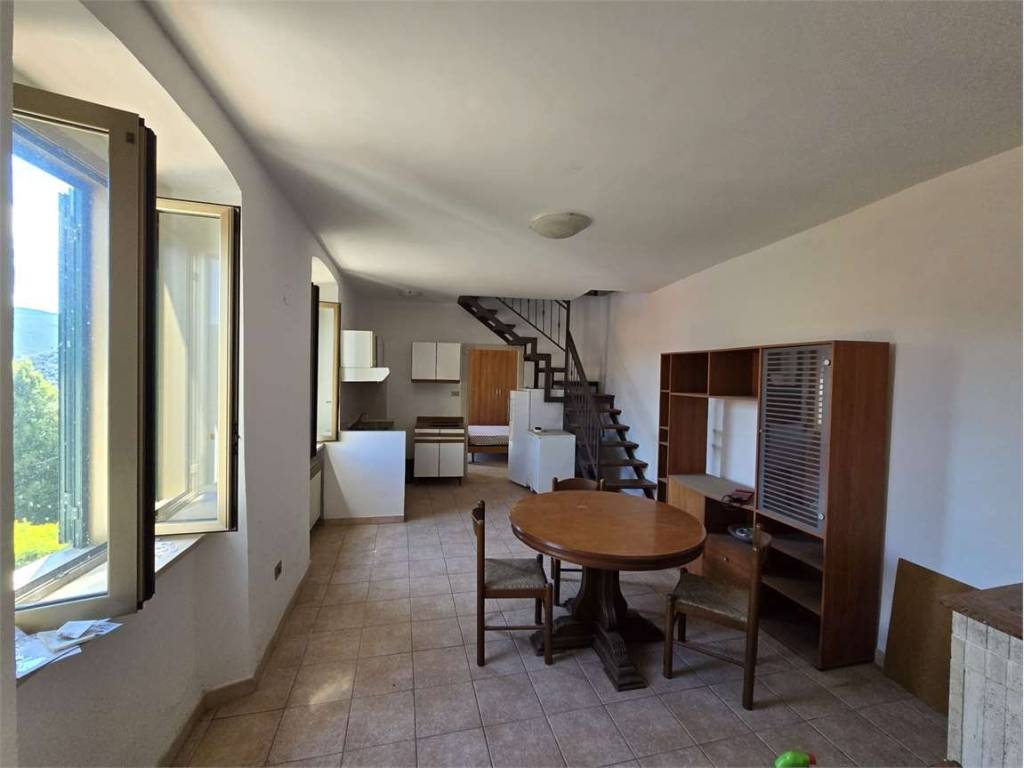 appartamento in vendita a Terni in zona Collestatte