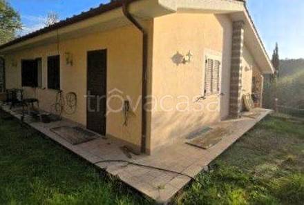 casa indipendente in vendita a Terni in zona La Romita